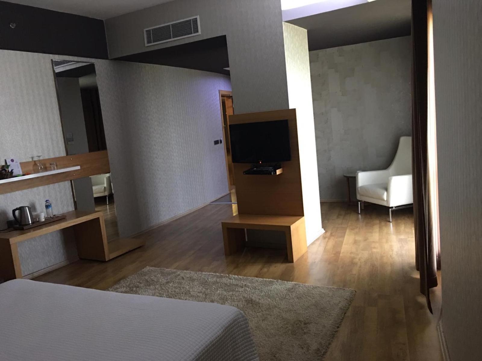 Anemon Grand Adana Otel Ngoại thất bức ảnh